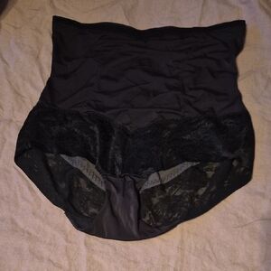 Maidenform Black Lace Shapewear